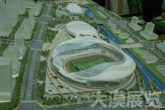 體育中心投標(biāo)模型